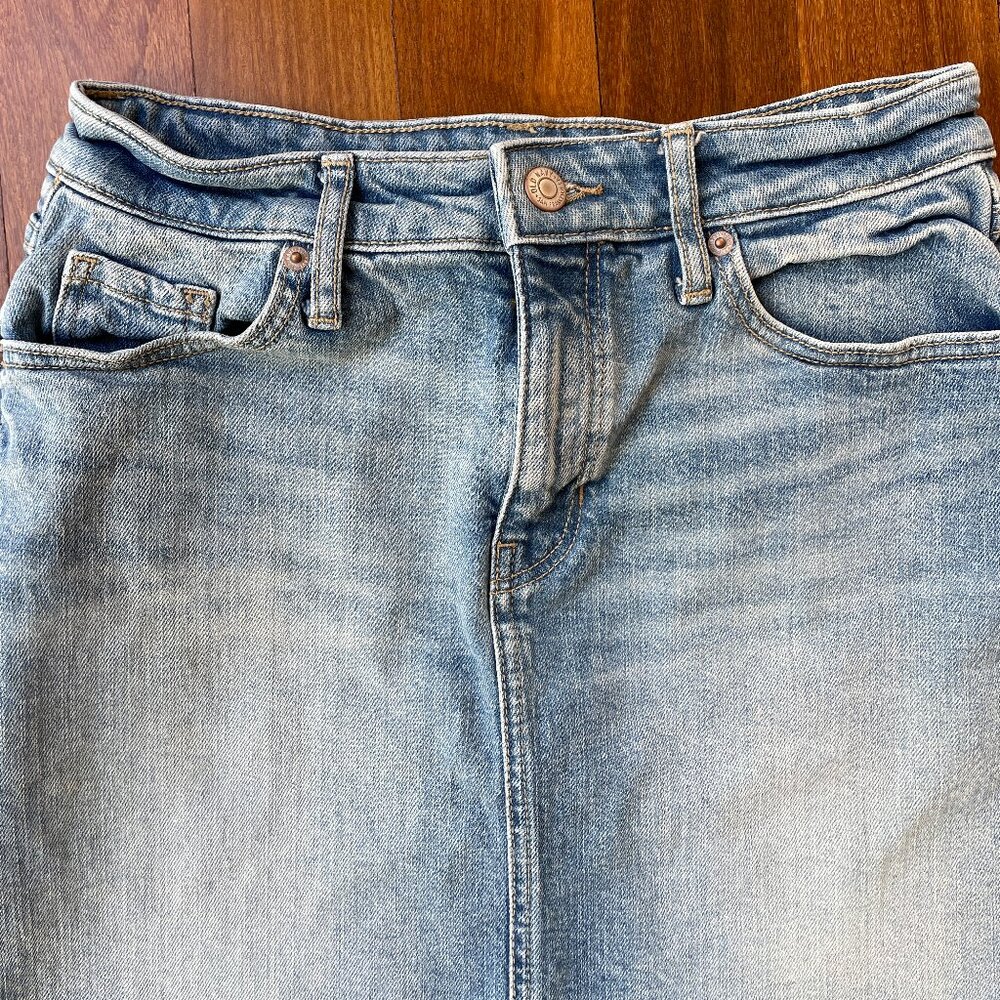 Old Navy Sz 0 Blue Denim Raw Edge Skirt - Picture 3 of 6